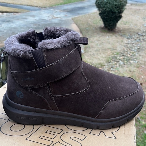 Fitville Other - FitVille Men’s Winter Cozy Core V1 Wide Walking Sneakers Brown sz 11W New